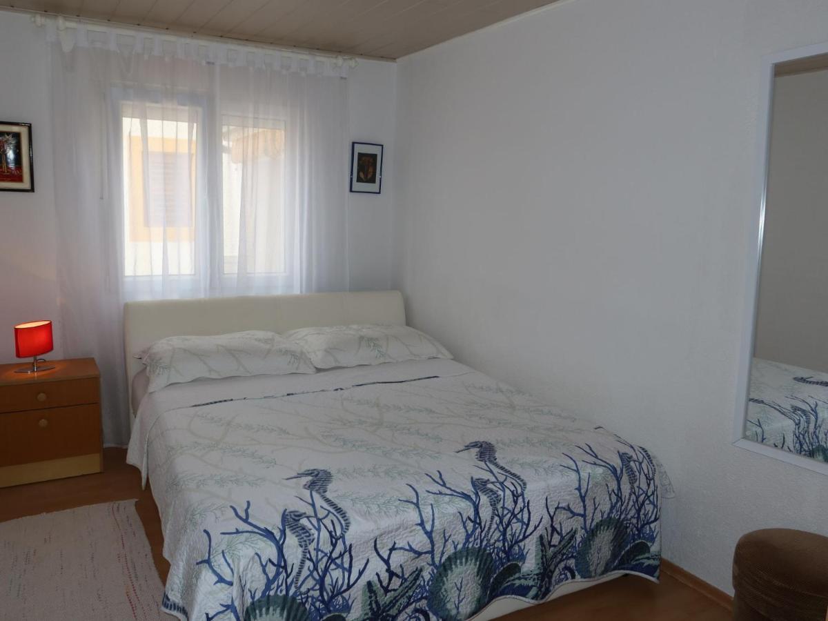 Apartment Mira-1 By Interhome Vir Exterior photo